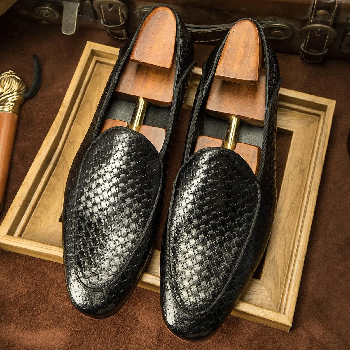 Italian Class Embossed Leather Formal Slip-On Brogues