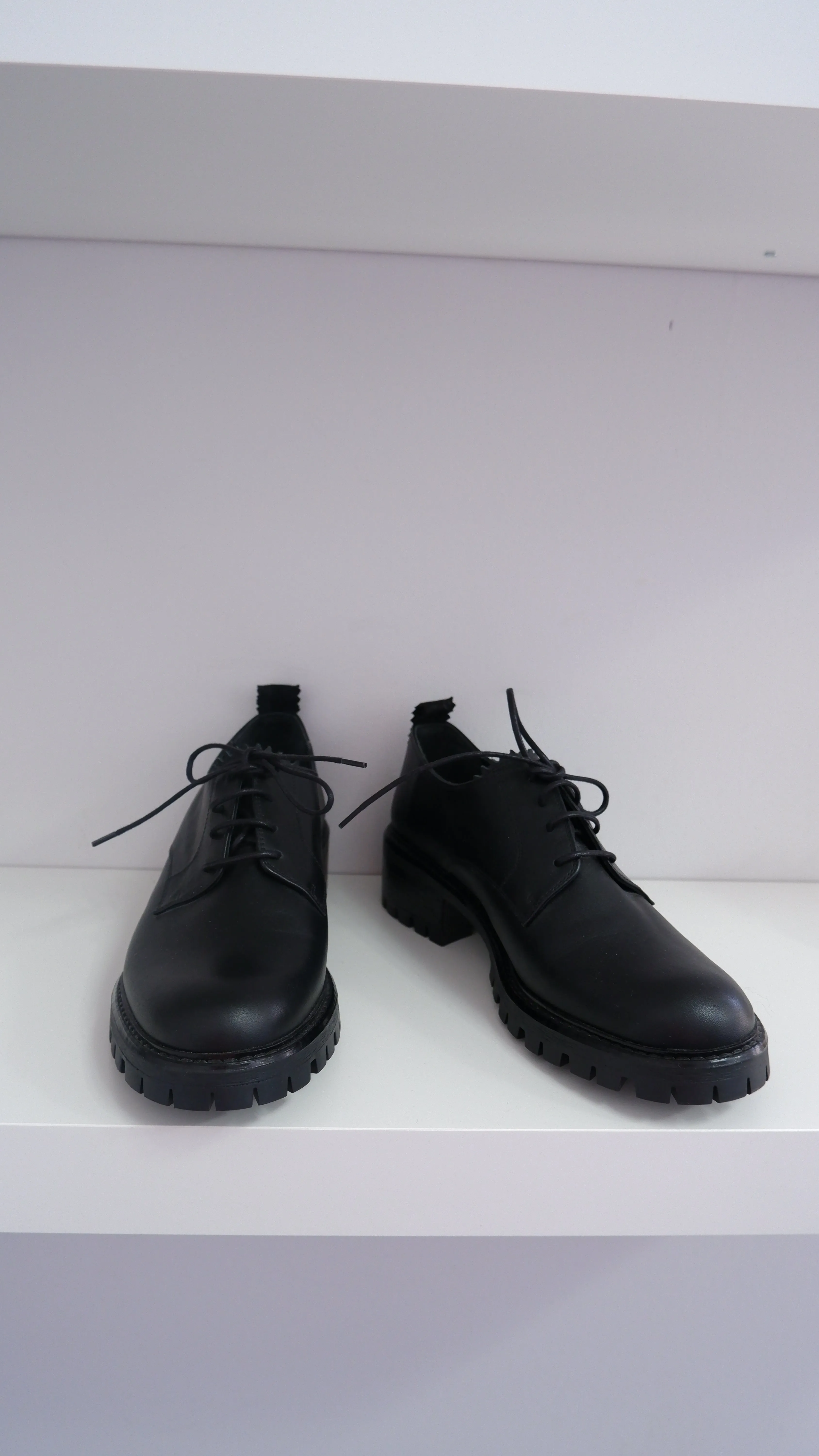 MAGUIRE Zava Black Leather Oxford - 39