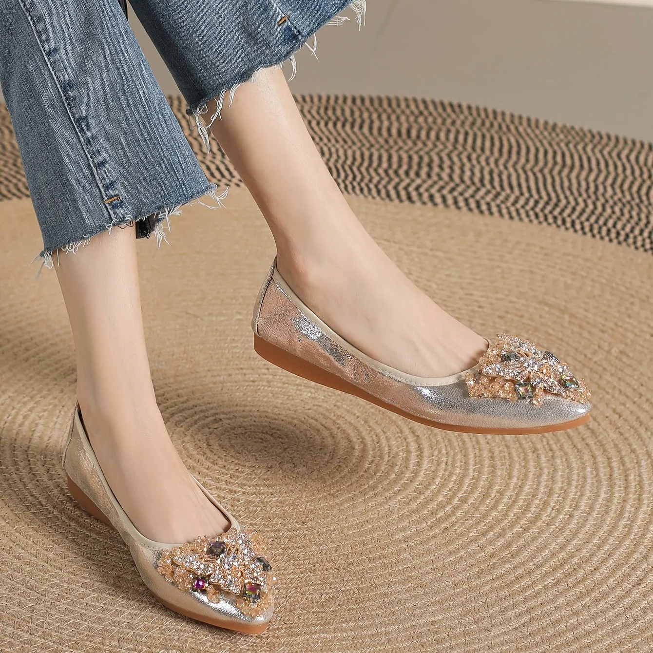 Women's Rhinestone Ballet Flats Pointed Toe Soft Sole Slip Casual Wedding Flat Shoes